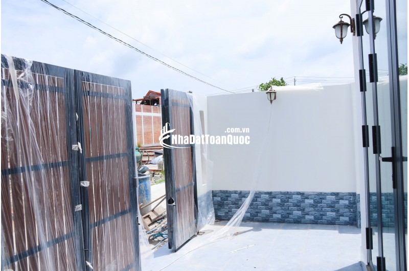 NHÀ THIẾT KẾ HIỆN ĐẠI - FULL NỘI THẤT CAO CẤP - SAU CHỢ TT CẦN ĐƯỚC
