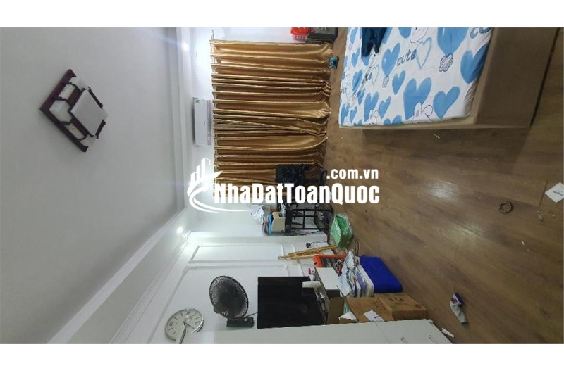 Nhà Kẻ Vẽ, 5 tầng, dân xây, lô góc, xe 45 chỗ đỗ cửa chỉ 6,9 tỷ