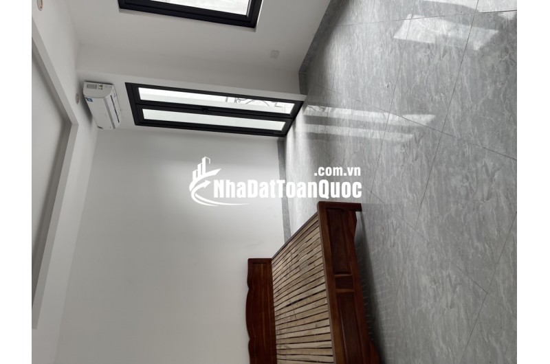 Nhà Lê Quang Đạo, lô góc, dân xây 40m2, 5 tầng chỉ 7 tỷ