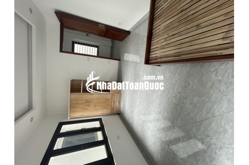 Nhà Lê Quang Đạo, lô góc, dân xây 40m2, 5 tầng chỉ 7 tỷ