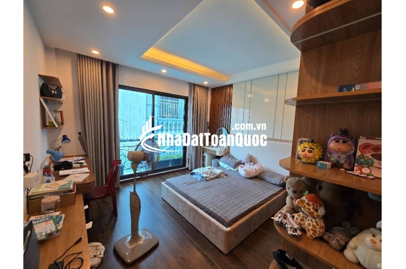 Nhà Mỹ Đình dân xây 35m2, 5 tầng, chào 6,5  tỷ có thương lượng