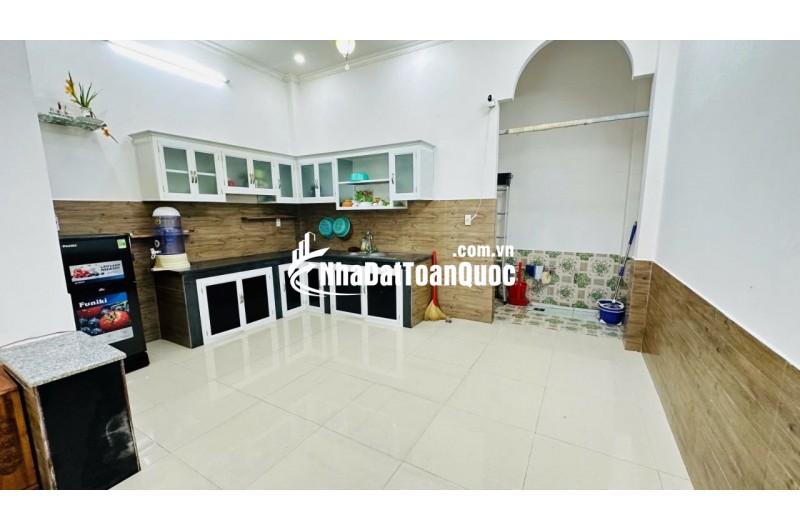 BÁN NHÀ 1 TRỆT 1 LẦU GẦN DT743, ĐÔNG HÒA, DĨ AN – GIÁ CHỈ 3,5 TỶ