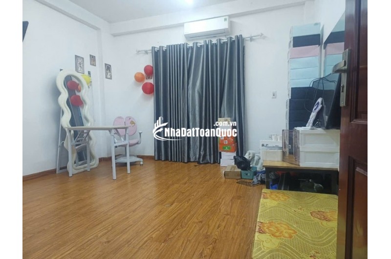 Nhà Mỹ Đình, lô góc, dân xây 40m2, 5 tầng, chào 7.1 tỷ có thương lượng