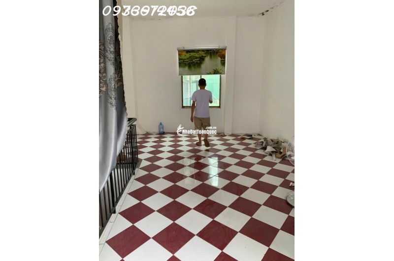 BÁN NHÀ MẶT PHỐ HÙNG VƯƠNG, QUẢNG NGÃI. DT 36M2, 1 TẦNG, GIÁ CHỈ 4 TỶ, SỔ HỒNG RIÊNG