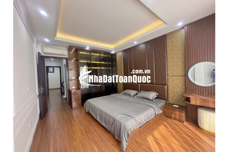 Tây Hồ 51m, 6 tầng, thông Võ Chí Công, thông Xuân La, thông Ngoại giao đoàn.
