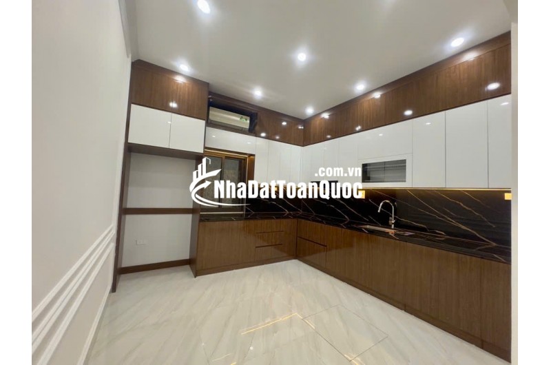 Nhà Tây Hồ 51m, 6 tầng, thông Võ Chí Công, thông Xuân La, thông Ngoại giao đoàn.