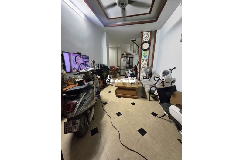 CC BÁN NHÀ TRƯƠNG ĐỊNH  DT 45m2 x 5T- HƠN 9 TỶ- NGÕ 3 GÁC NÔNG RỘNG THOÁNG  KHU TRUNG TÂM ĐẮC ĐỊA!