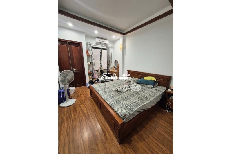 CC BÁN NHÀ TRƯƠNG ĐỊNH  DT 45m2 x 5T- HƠN 9 TỶ- NGÕ 3 GÁC NÔNG RỘNG THOÁNG  KHU TRUNG TÂM ĐẮC ĐỊA!