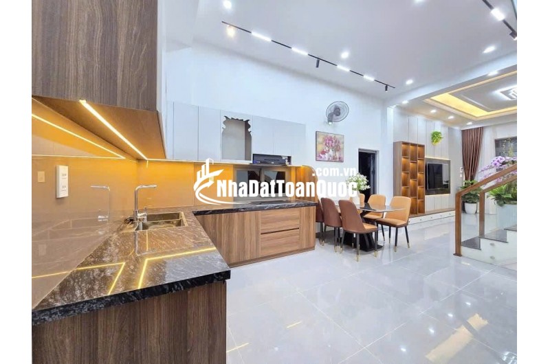 SIÊU PHẨM NHÀ 2 TẦNG 85M2 – TRUNG TÂM PHƯỜNG 4, TP. TÂN AN – GIÁ CHỈ 2 TỶ 7