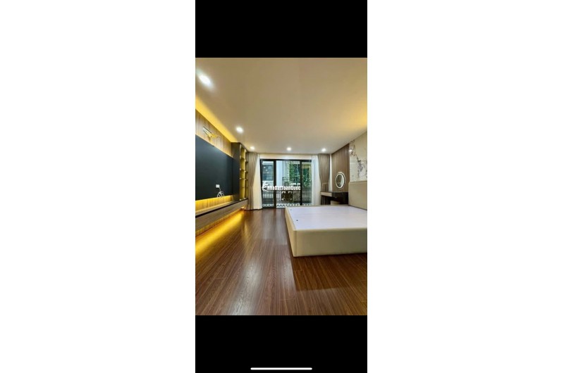 Nhà Tây Hồ 2 thoáng, 32 m, 5 tầng, oto ngủ trong nhà, nhà đẹp ở ngay!