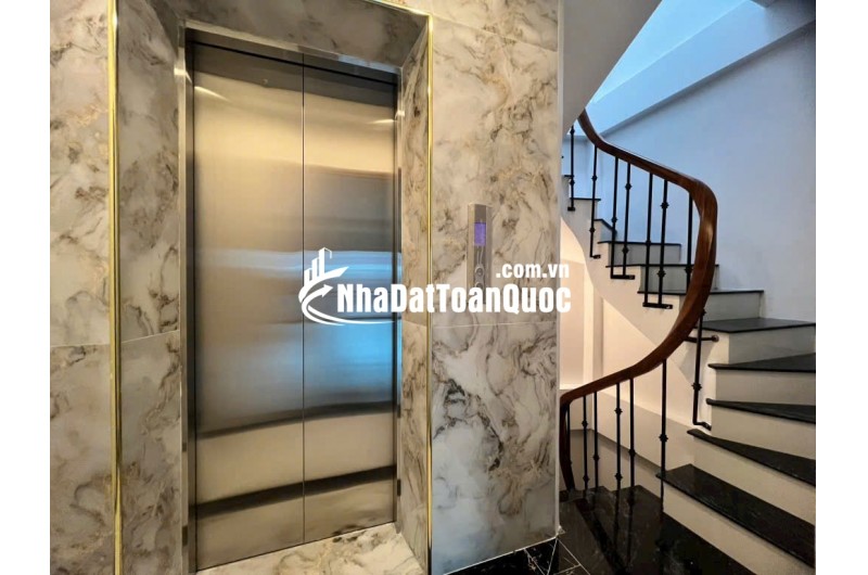 Tứ Liên, Tây Hồ cực hiếm mới xây cần bán gấp, 64m. 5 tầng thang máy xịn xò!
