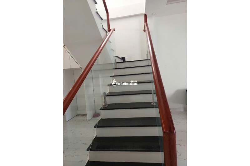 CHO THUÊ NHÀ NGUYÊN CĂN 5 P NGỦ .P8 ĐÀ LAT