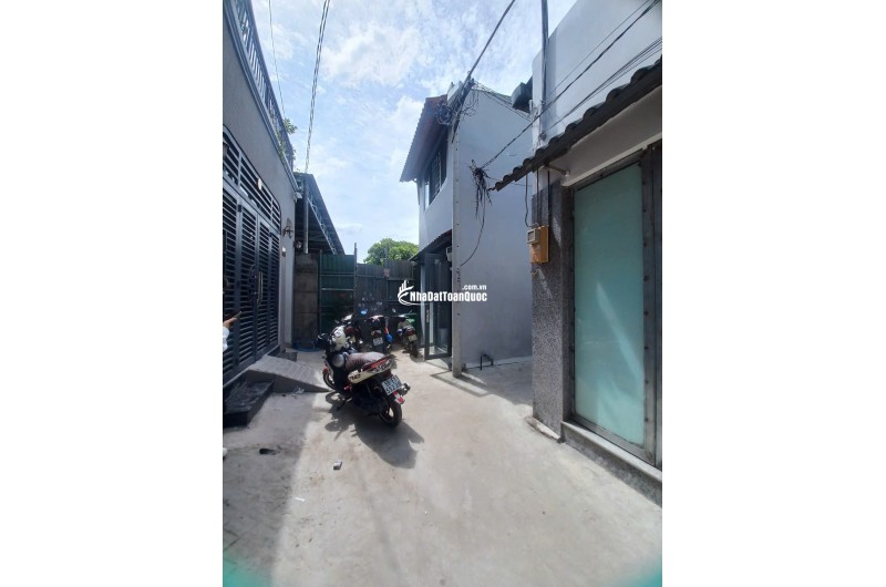 NHÀ BÁN 1 LẦU – GẦN MẶT TIỀN NGUYỄN VĂN QUÁ – CHỈ 1.4 TỶ. LH:0984295419.