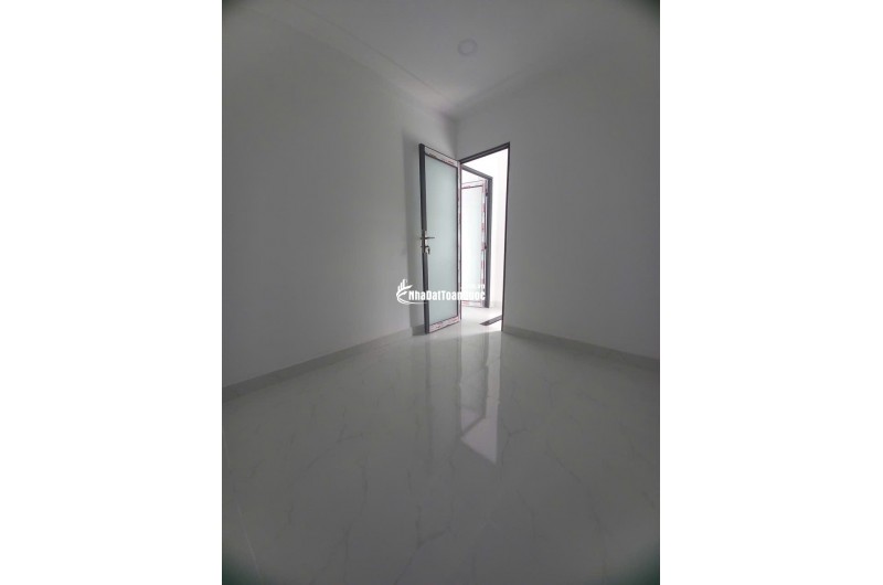 NHÀ BÁN 1 LẦU – GẦN MẶT TIỀN NGUYỄN VĂN QUÁ – CHỈ 1.4 TỶ. LH:0984295419.
