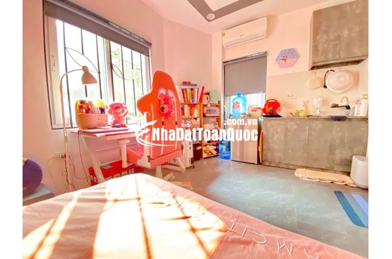 Tây Hồ, 7 tầng, thang máy xịn, MT 14m, dòng tiền 50 triệu/1 tháng!