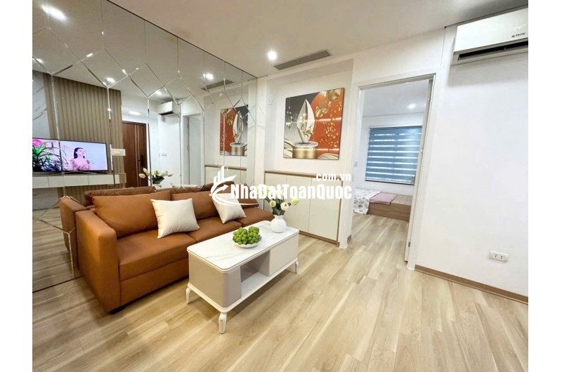 Căn tập thể phố Thọ Lão Hai Bà Trưng dt 120m2 giá chỉ có 2,25 tỷ nhà đẹp long lanh