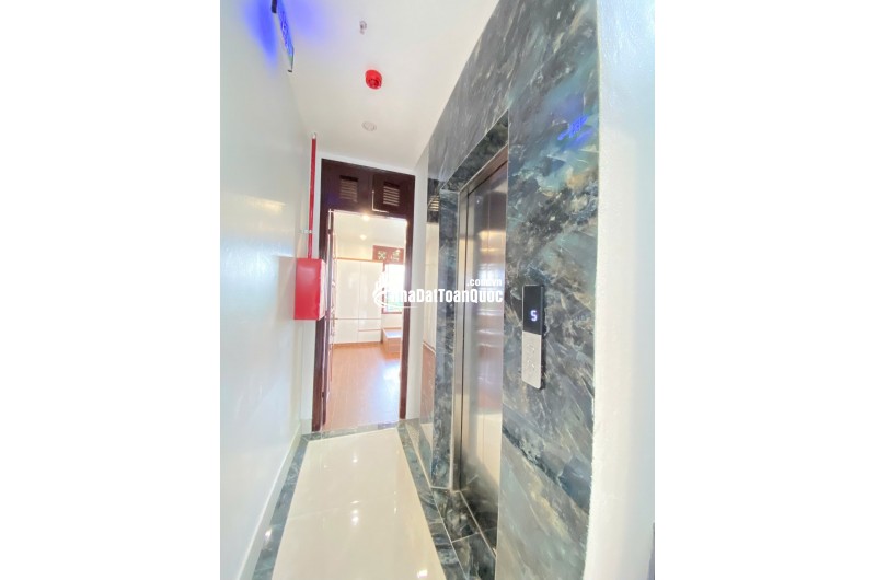 Căn hộ DÒNG TIỀN CAO CẤP CỔ NHUẾ__ OTO ĐẬU CỬA__ SINH VIÊN ĐÔNG NGHỊT.
DIỆN TÍCH:49/54 M.7 TẦNG THANG MÁY.
10 PKK