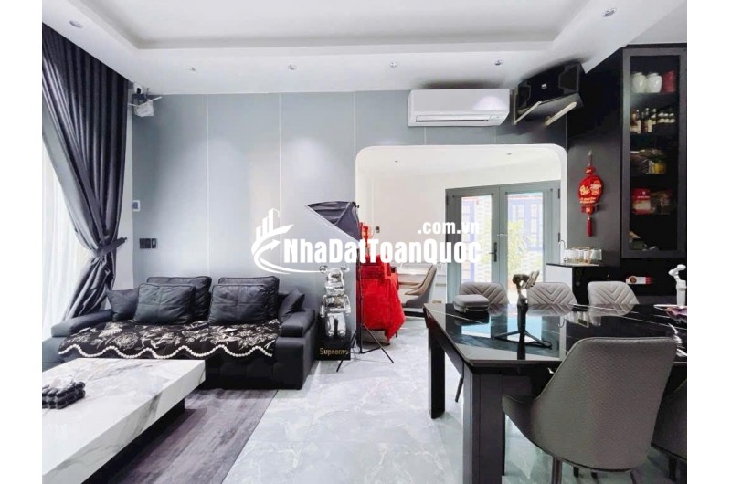 ĐẸP NHẤT TRONG PHÂN KHÚC 7T.Ỷ - 4X10M, HẺM XE HƠI - QUẬN 7