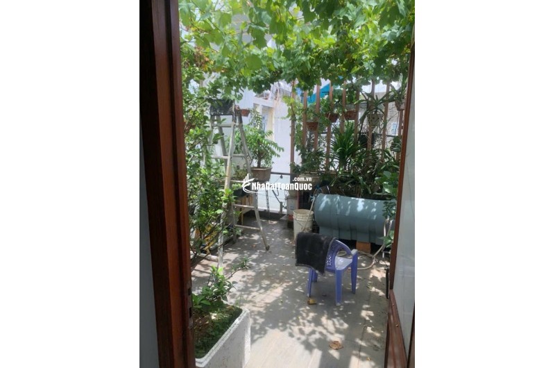 BÁN NHÀ 3 TẦNG GẦN KHU BIỆT THỰ VILLA PARK – ĐƯỜNG BƯNG ÔNG THOÀN