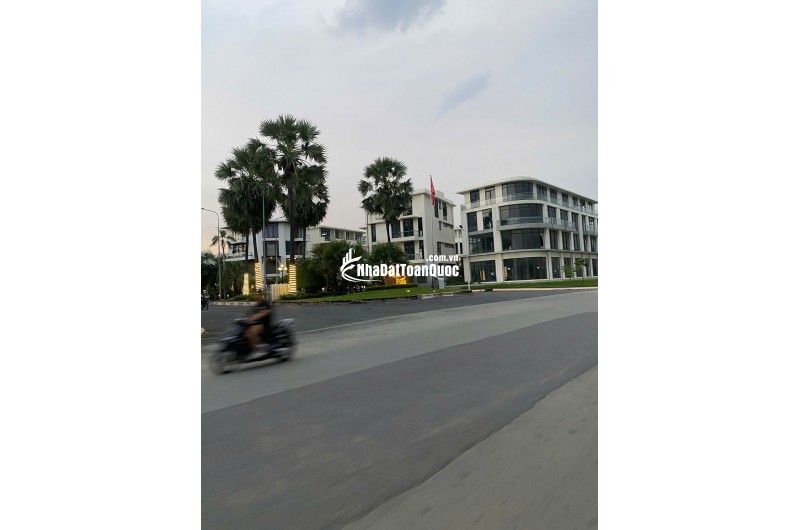 BÁN NHÀ 3 TẦNG GẦN KHU BIỆT THỰ VILLA PARK – ĐƯỜNG BƯNG ÔNG THOÀN