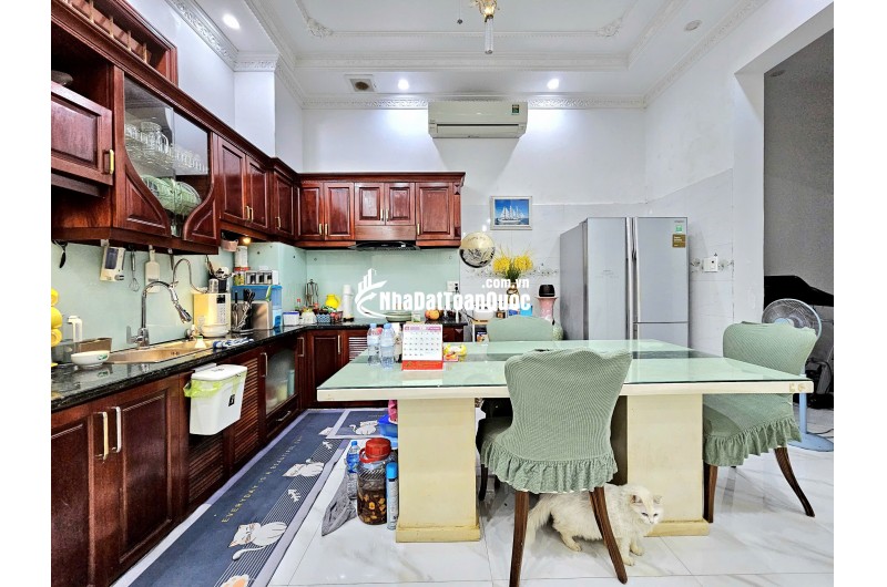 BÁN NHÀ – PHỐ ĐINH TIÊN HOÀNG, HỒNG BÀNG