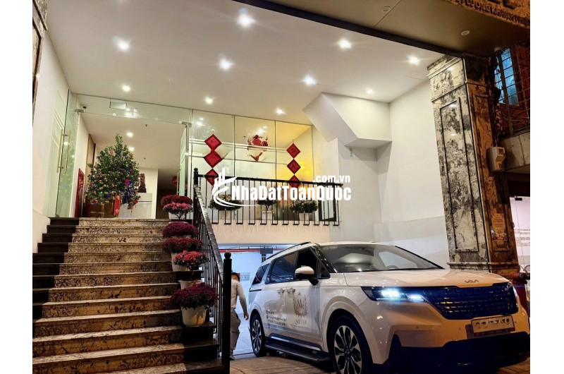 Hiếm bán tòa nhà mặt phố Bà Triệu, Hàng Bài, Hoàn Kiếm DT 75m2, 8 tầng thang máy, có hầm, KD siêu đỉnh cao