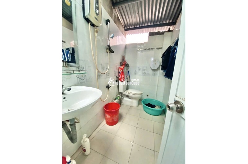  CHỦ BÁN GẤP – NHÀ HXH NGUYỄN VĂN QUÁ Q12 – 4PN, SÂN XE RỘNG – Chỉ 5.6 TỶ