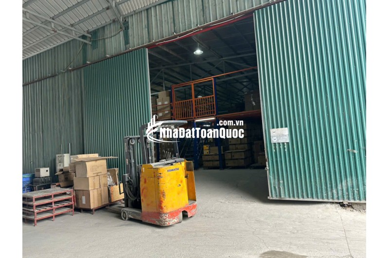 Cho thuê 700m-3500m  kho xưởng tại Cầu Diễn