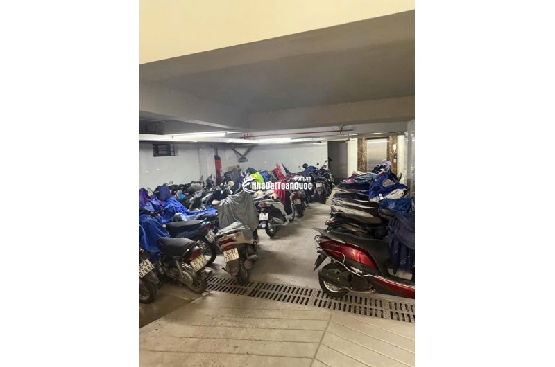 Hiếm bán tòa nhà mặt phố Bà Triệu, Hàng Bài, Hoàn Kiếm DT 75m2, 8 tầng thang máy, có hầm, KD siêu đỉnh cao