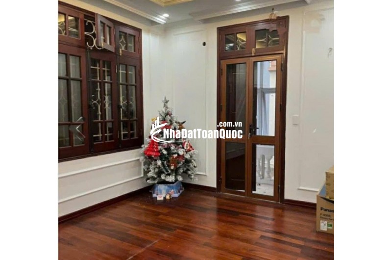 Bán Biệt thự Bùi Xuân Phái, lô góc, 200m2, khu Vip quan chức ở, giá 72 tỷ