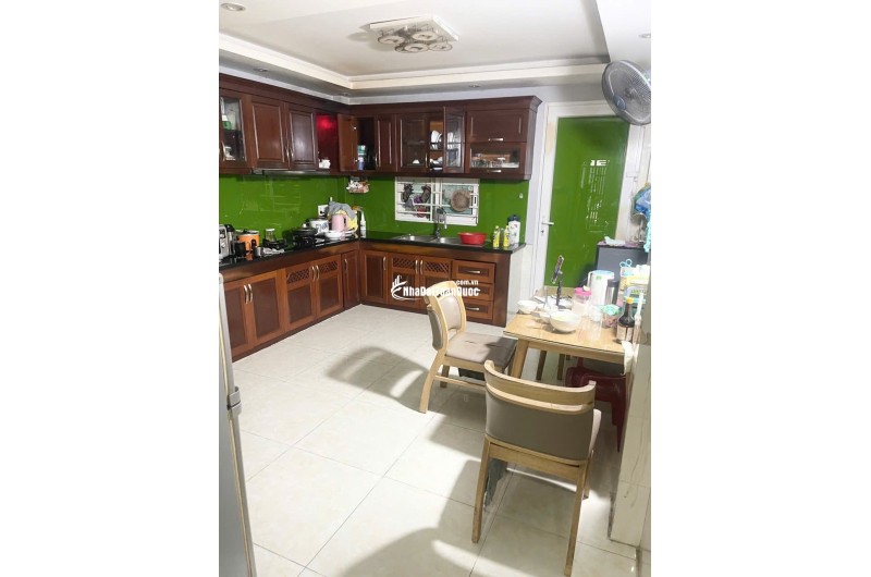 BÁN NHÀ ĐƯỜNG HXH CHÁNH HƯNG F4Q8 (70M2 X 5 TẦNG) SHR CHỈ 10 TỶ. LH:0907822504 .
