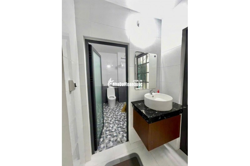 BĐS Dòng Tiền 4 tầng - Trung Tâm Thành Phố - Giá 4.8 tỷ - Dòng Tiền 18 tr/tháng - Đường Nguyễn Du - Hải Châu