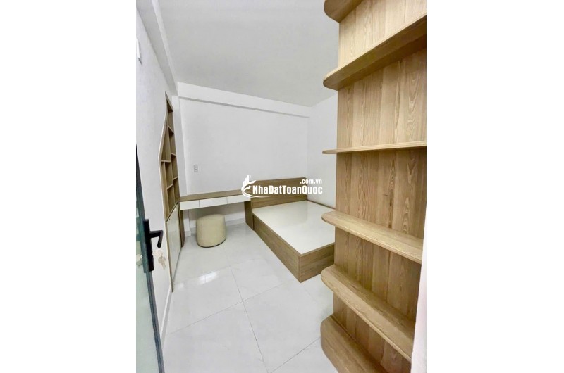 BĐS Dòng Tiền 4 tầng - Trung Tâm Thành Phố - Giá 4.8 tỷ - Dòng Tiền 18 tr/tháng - Đường Nguyễn Du - Hải Châu