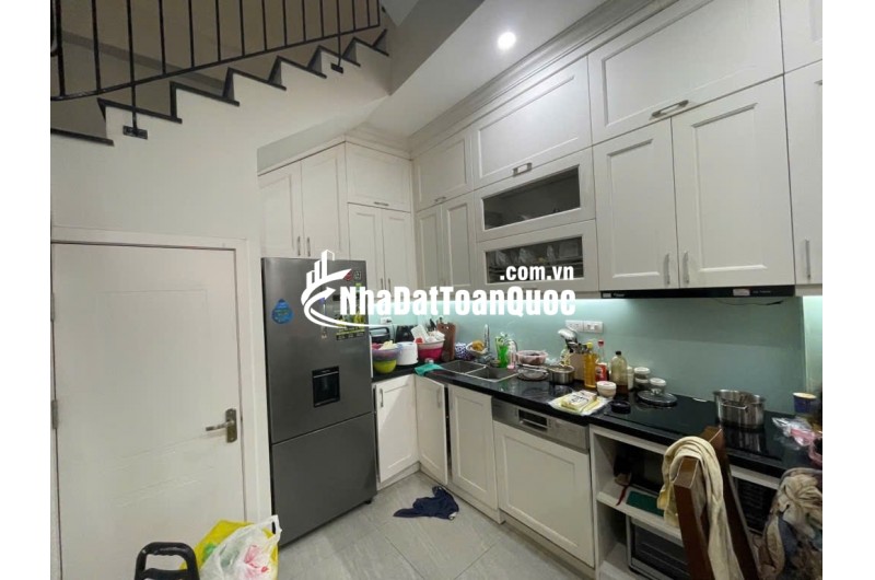 NHÀ MẶT PHỐ TRUNG TÂM QUẬN THANH XUÂN. 36x4T