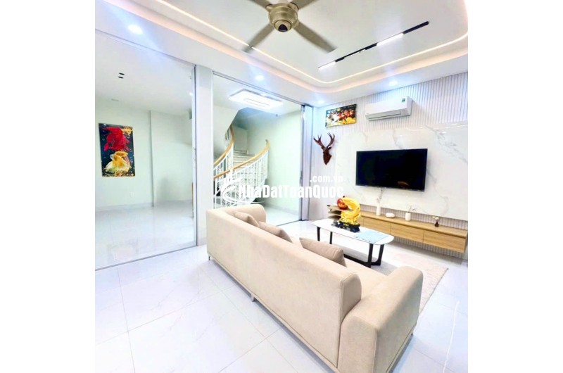 35 Triệu: nguyên căn MẶT TIỀN Phan Đăng Lưu- Ngang 6m cao 4 Tầng 4 Phòng FULL nội thất. 0933910039