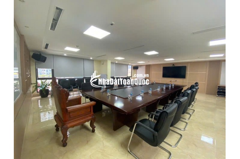 Hiếm bán tòa nhà mặt phố Bà Triệu, Hàng Bài, Hoàn Kiếm DT 75m2, 8 tầng thang máy, có hầm, KD siêu đỉnh cao