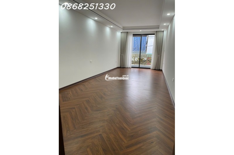 BÁN NHÀ MẶT PHỐ KIM ĐỒNG – 50m², 6 TẦNG, THANG MÁY, Ô TÔ ĐỖ TRONG NHÀ – 21 TỶ