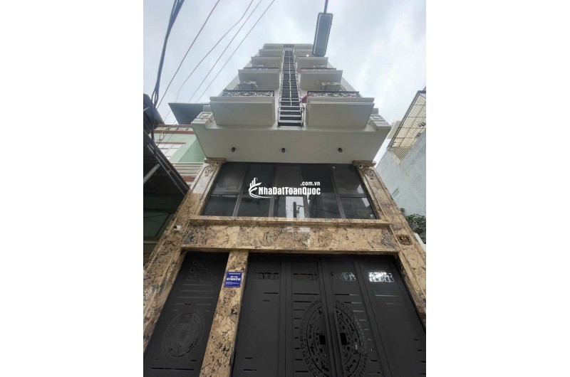 Bán tòa nhà căn hộ dịch vụ phố Chùa Láng DT 85m2, 7  tầng thang máy, gần Đại học Ngoại thương, doanh thu 100tr/ tháng