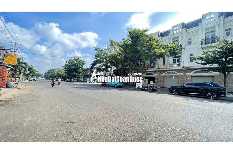 Kẹt tiền bán lô đất nên tại HCM chỉ 3,x tỷ