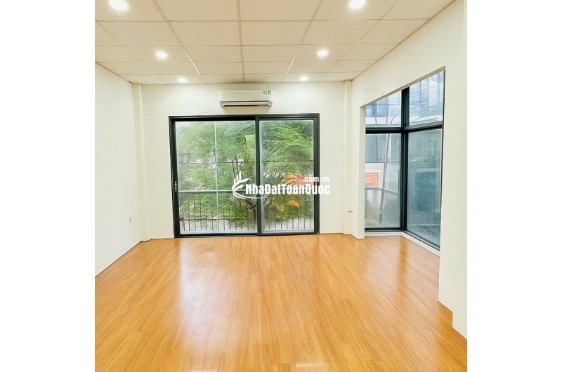 8 Tỷ nhỉnh: MẶT TIỀN Quận 10 cư xá Đồng Tiến, căn góc 2 mặt tiền 3 tầng, thu nhập 1Ty3. 0933910039