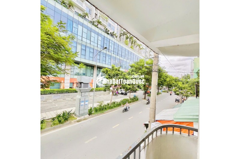 8 Tỷ nhỉnh: MẶT TIỀN Quận 10 cư xá Đồng Tiến, căn góc 2 mặt tiền 3 tầng, thu nhập 1Ty3. 0933910039