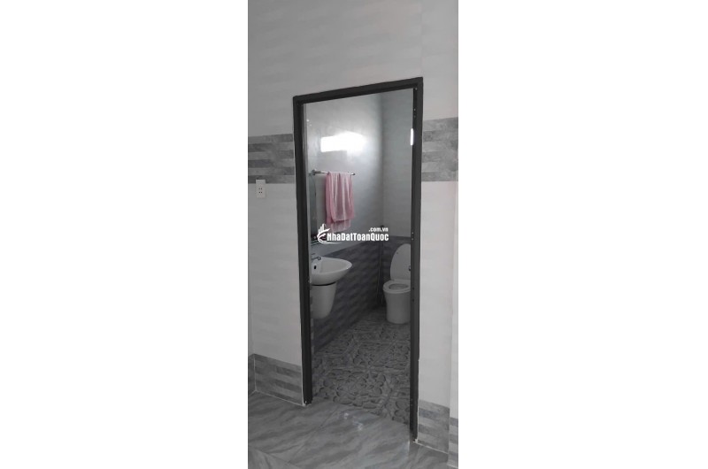 BÁN NHÀ ĐẤT TẠI PHƯỜNG THANH ĐỨC TỈNH VĨNH LONG. 5X15. GIÁ 1.150.000.000. LH:0972722110.