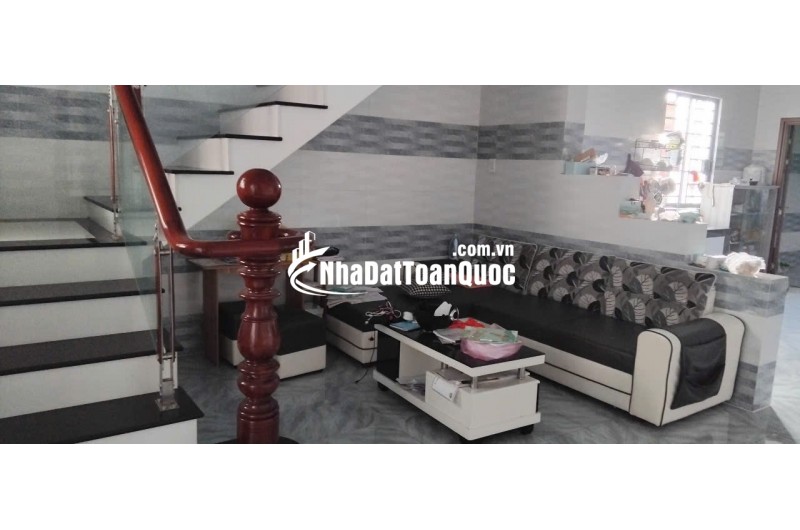 BÁN NHÀ ĐẤT TẠI PHƯỜNG THANH ĐỨC TỈNH VĨNH LONG. 5X15. GIÁ 1.150.000.000. LH:0972722110.