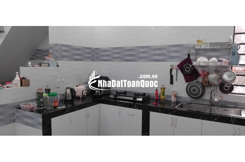 BÁN NHÀ ĐẤT TẠI PHƯỜNG THANH ĐỨC TỈNH VĨNH LONG. 5X15. GIÁ 1.150.000.000. LH:0972722110.