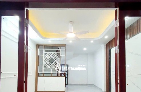 NHÀ ĐẸP MỚI TINH . Cổ Nhuế - Bắc Từ Liêm 35m 6 tầng mặt tiền 4,3m 7,25 tỷ 
sổ đỏ vuông vắn cất két .