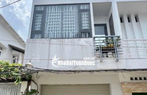 Bán nhà 1 lầu 1 sân thượng hẻm 1368 Lê Văn Lương Xã Phước Kiển Nhà Bè