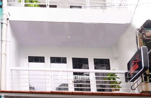 Cho thuê nhà nguyên căn hẻm xe hơi tại Quận Bình Thạnh