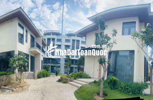 L'aurora Phu Yen Dự án nghỉ dưỡng 5* đầu tiên ở Phú Yên sở hữu vị trí đắc địa 4 mặt tiền đường sát biển.