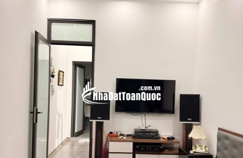 NHANH TAY! Nhà Lĩnh Nam 4 tầng, 30m2, nhỉnh 4 tỉ - Giá tốt nhất Hoàng Mai!