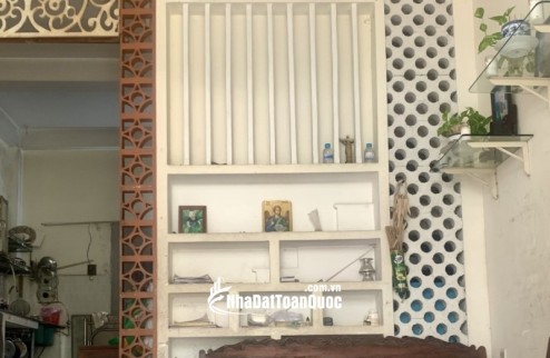 Bán nhà trong ngõ 3 tầng, 10PN đường Hữu Nghị, Bình Thọ, Thủ Đức. DT 168m2, sổ đỏ, giá 7.95  tỷ. LH: 0933125879